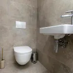 Nook L Goldenbauer *