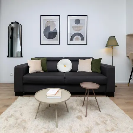 Nook L Goldenbauer Братислава
