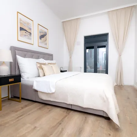 Nook L Goldenbauer Bratislava
